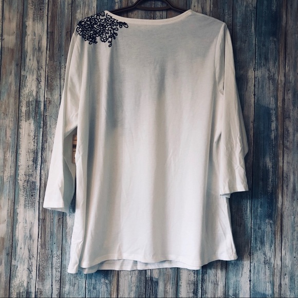 NWOT Dressy T - Picture 3 of 4